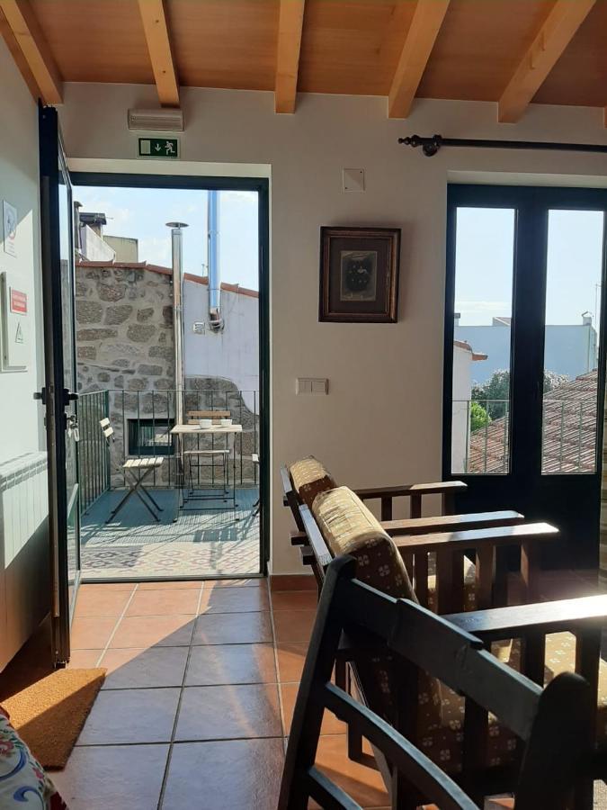 Charming In Historic Building In Serra Da Estrela National Park Vinho (Guarda)